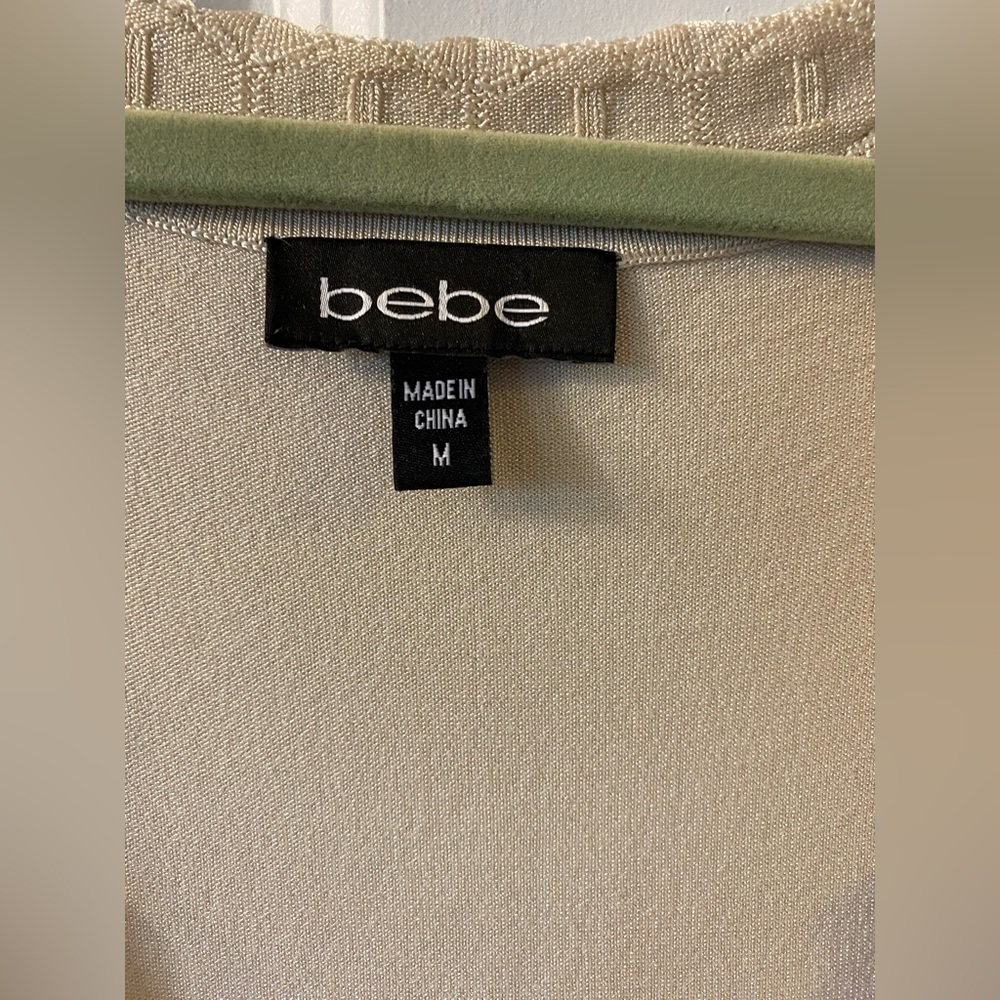 Bebe beige summer dress in size M. Stretchy - Picture 4 of 7